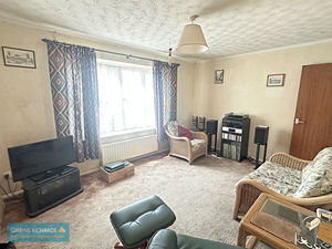 Lounge- click for photo gallery